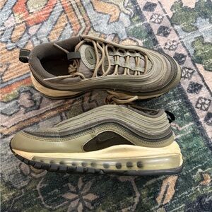 Nike Air Max Olive Sneakers